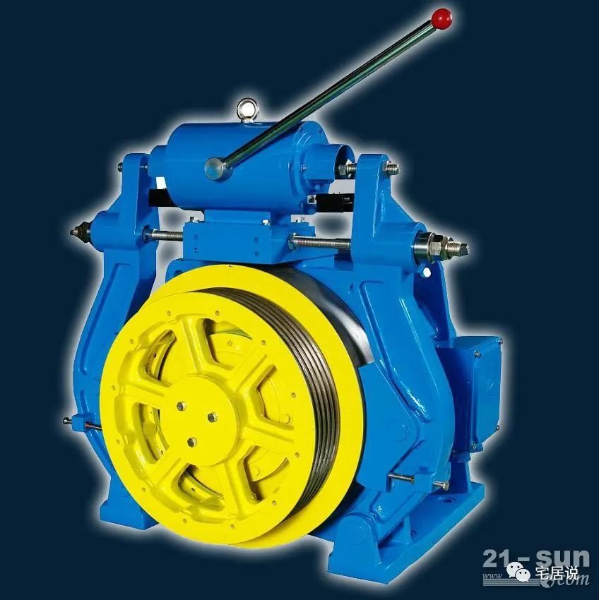 安全科普电梯突然坠落如何自救,电梯发生意外的概率