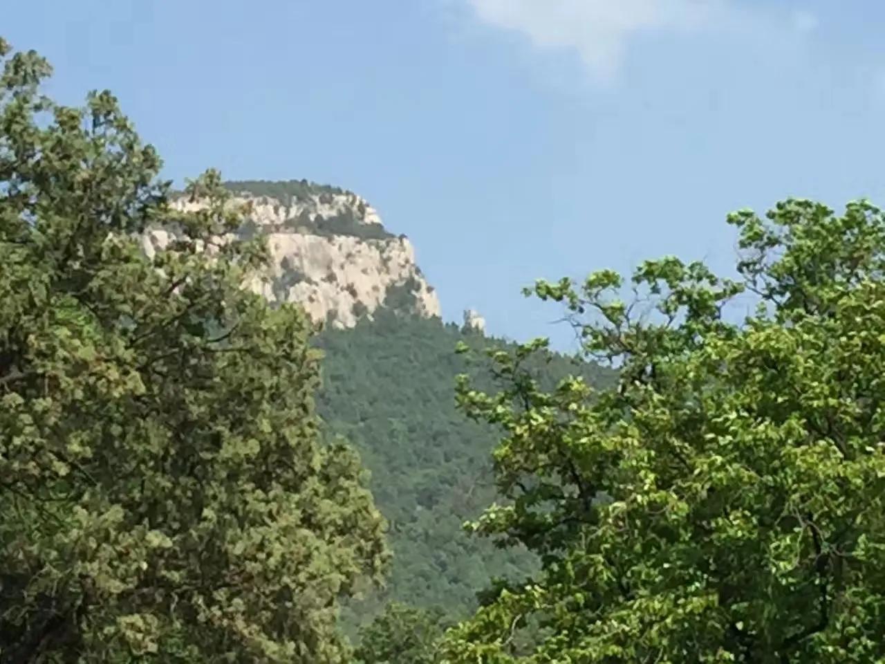 济南灵岩寺有哪些景点,济南圣堤灵岩寺