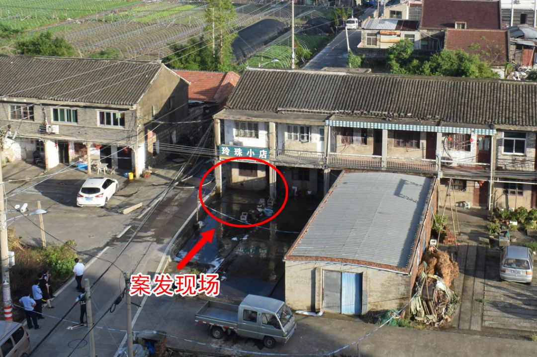 中弹牺牲的儿子,牺牲时年仅十几岁的孩子