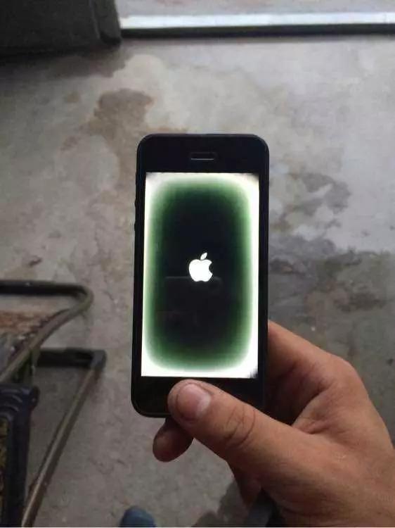 iphone花屏怎样恢复系统,iphone花屏怎么降低亮度