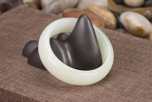 玉雕大师实例点评,玉雕大师的作品都是真玉吗