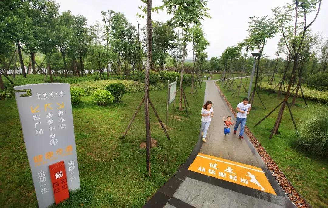 向世界介绍河南,向别人介绍郑州