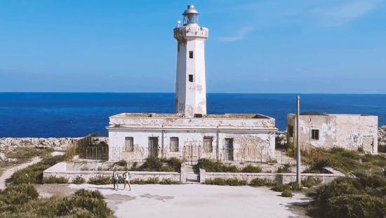 在死海沉浮，探秘无人岛，真正的航海生活比书里精彩一百倍