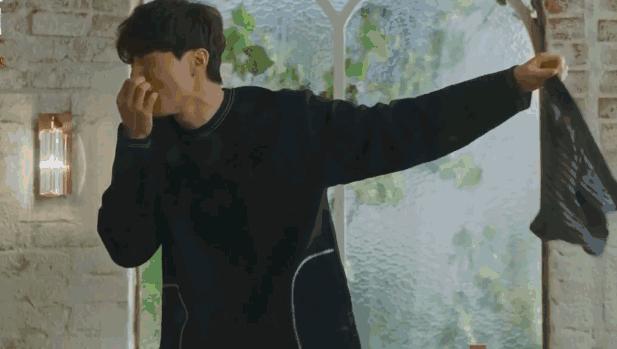 衣服怎么收纳可以防止发霉不会皱,换季衣服怎么整理没折痕