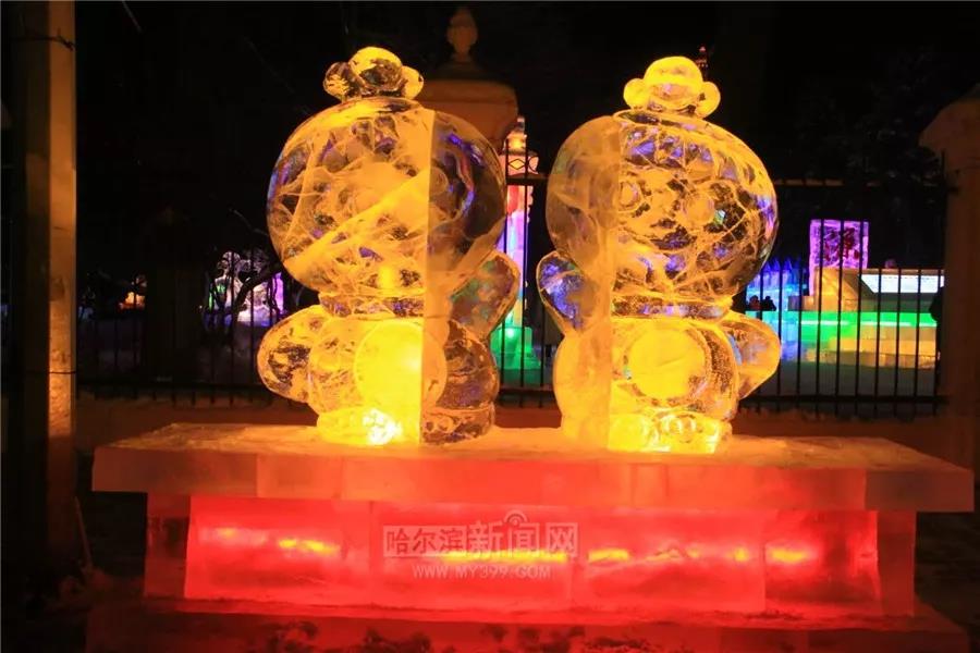 哈尔滨兆麟公园冰灯免费开放时间,哈尔滨第一届冰灯游园图片