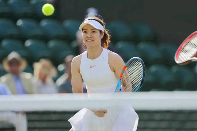 59岁的李娜如今长得怎么样了,李娜的个人魅力