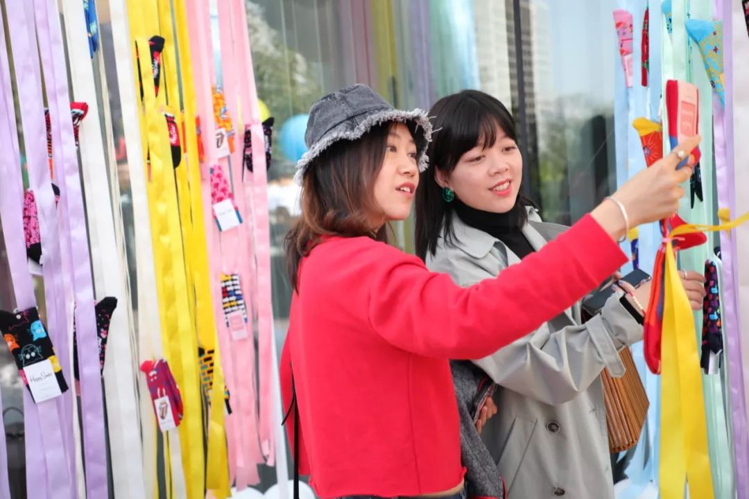 杨幂的经典穿法你学会了吗,杨幂袜子穿搭