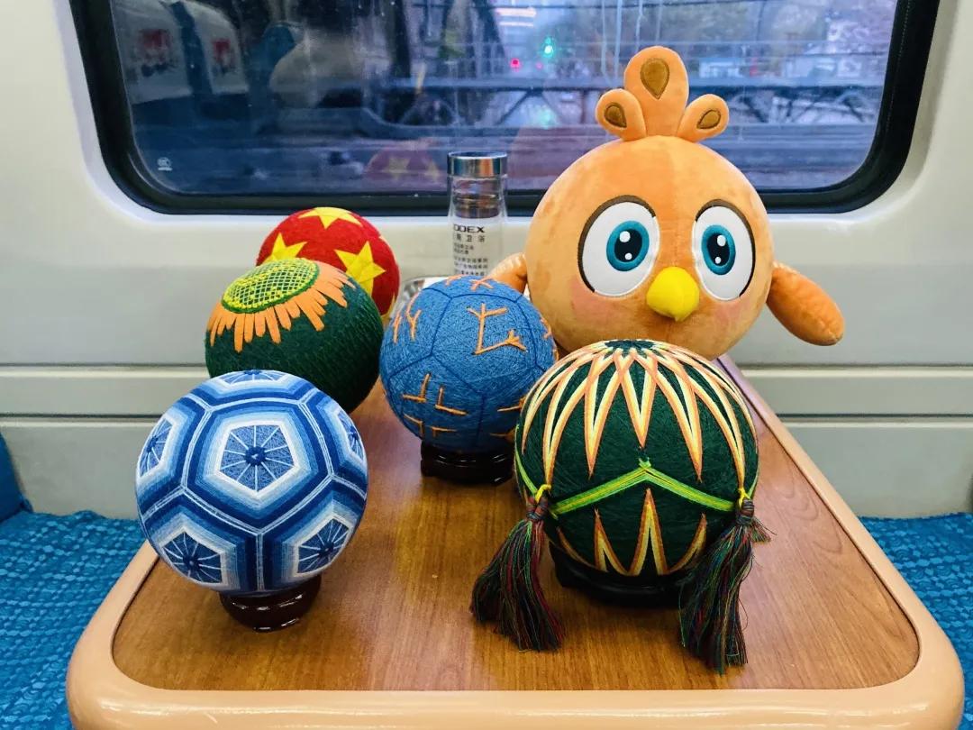 最近网红火车,中国铁路网红火车