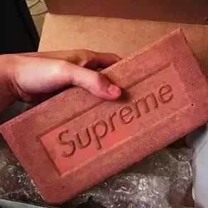 supreme万物皆可潮台湾网友评论,土到极致就是潮万物皆可supreme