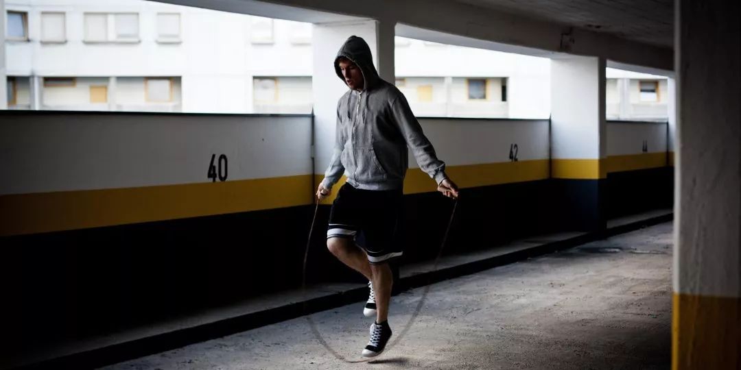 天冷了去不了健身房在家如何健身,天冷不想出门怎么锻炼身体