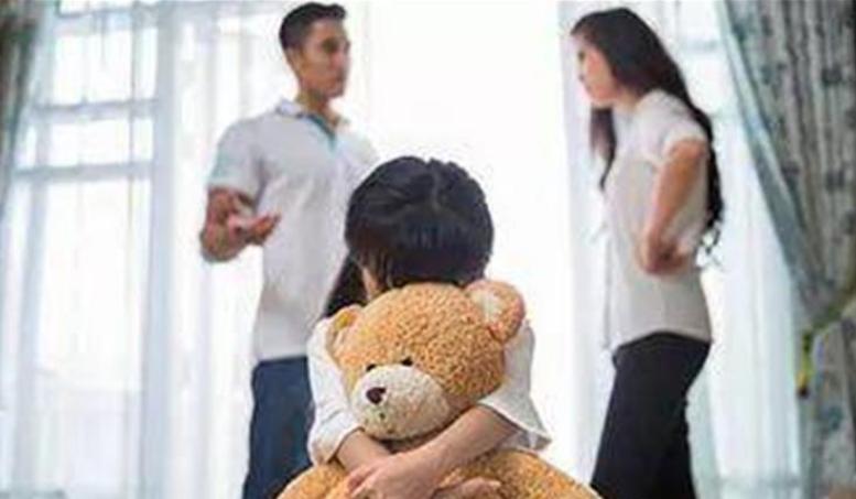 为什么对越亲近的人脾气越暴躁,一个人对外人和气却对家人发脾气