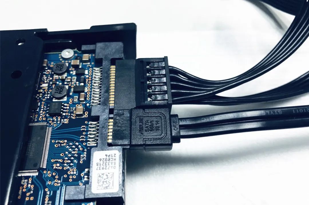 保护硬盘数据,一台稳定的电源为何如此重要?