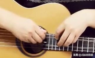 民谣吉他怎么换弦教程,民谣吉他更换琴弦详细教程