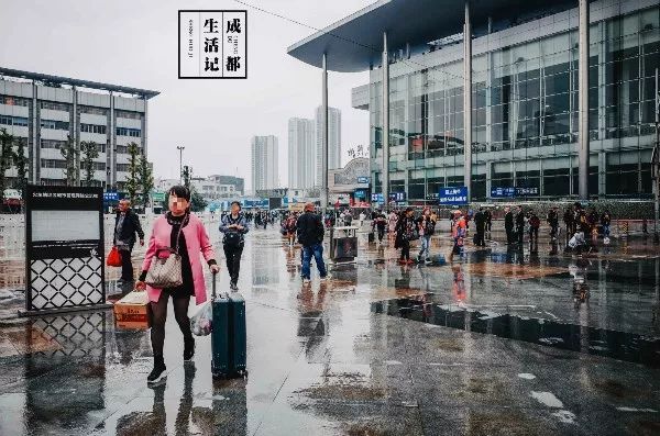 成都同根生,成都北门对比南门