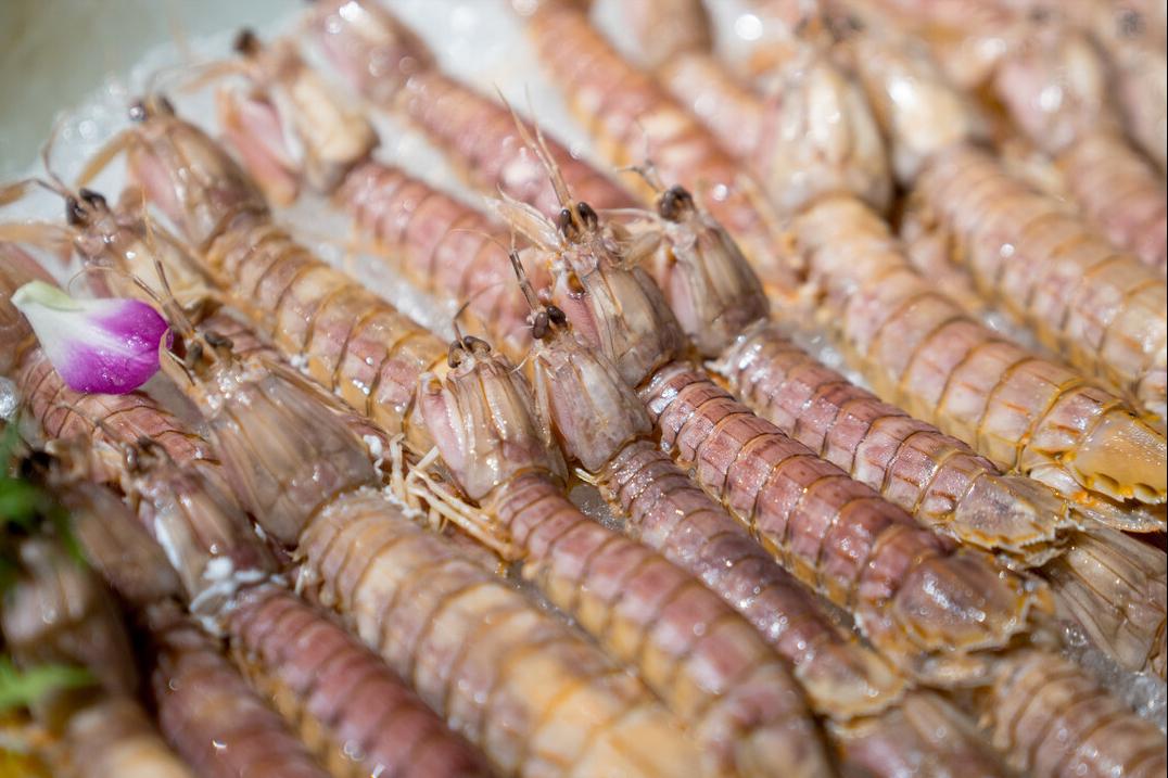 吃皮皮虾最简单方法,皮皮虾家常做法清蒸是用开水蒸吗