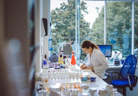 莱珀妮精华油和法尔曼冰凝精华油,瑞士护肤品牌排行榜柏菲妮