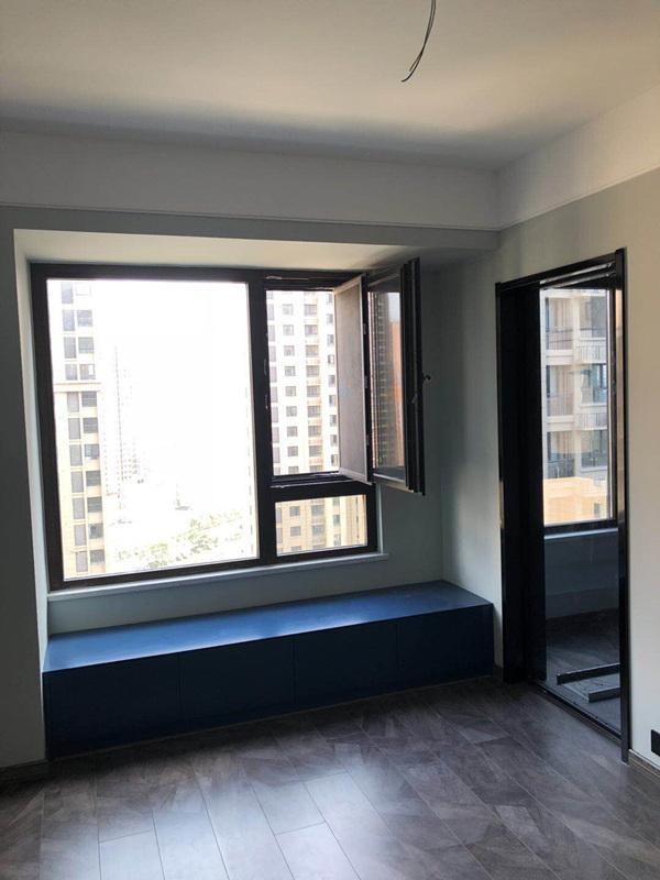 瓷砖美缝四十五一米是不是有点贵,瓷砖现在美缝