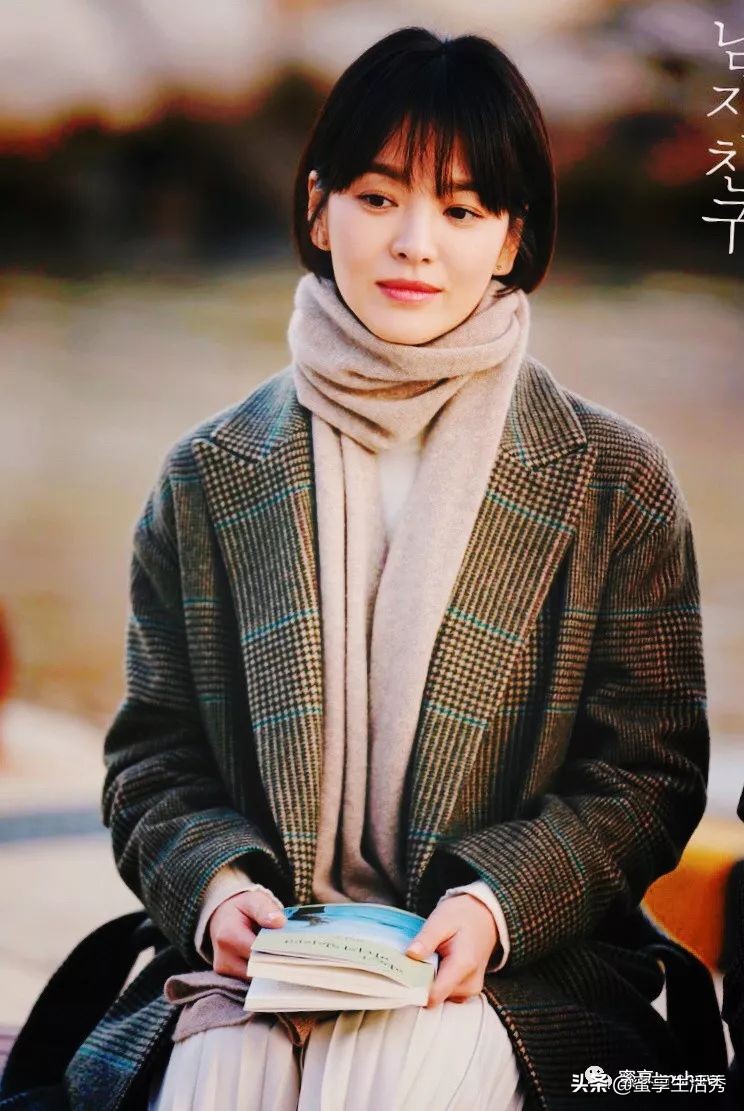 凯特王妃和梅根王妃哪个更大,凯特王妃梅根穿衣搭配