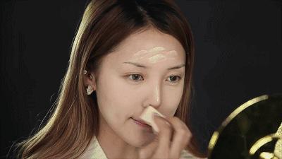 正确涂bb霜的方法,擦bb霜的海绵用打湿吗