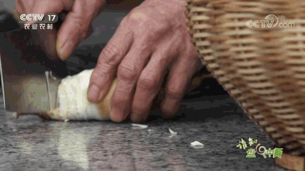 五星级大厨教你冬笋怎么没有涩味,冬笋去除涩味凉水下锅还是开水