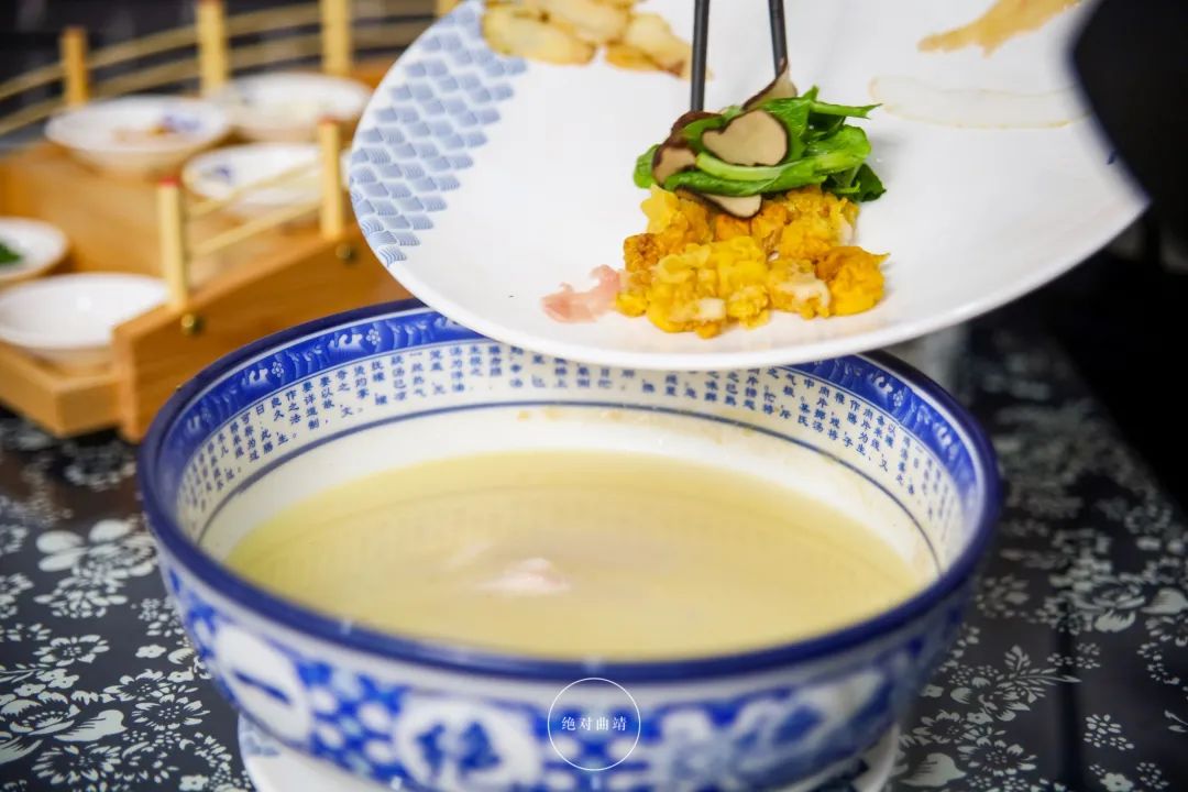 曲靖过桥米线所有门店,曲靖米线多少钱一碗