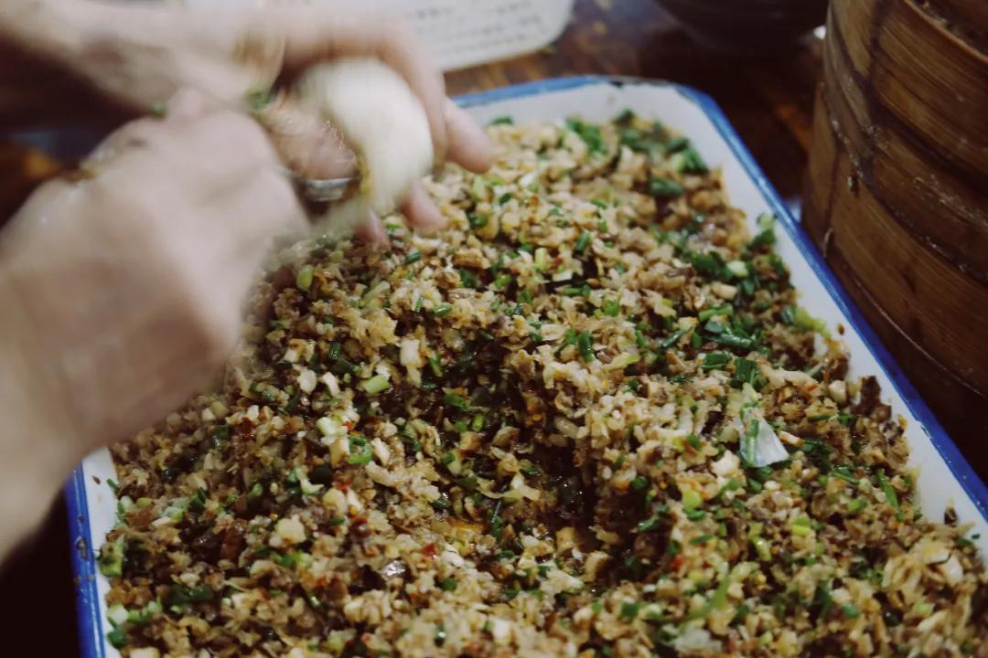 每顿人均20块，坐高铁来这座浙西小县城吃个过瘾