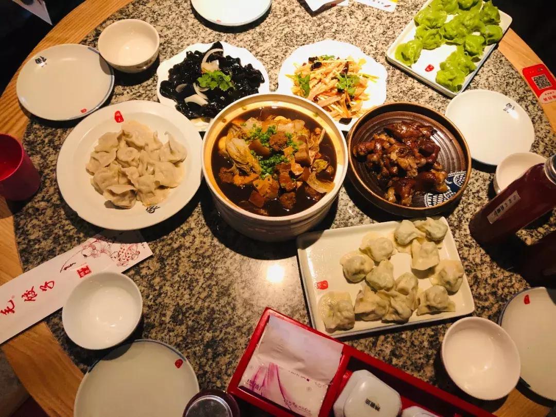 卖饺子能赚大钱吗,街头卖饺子也能赚钱