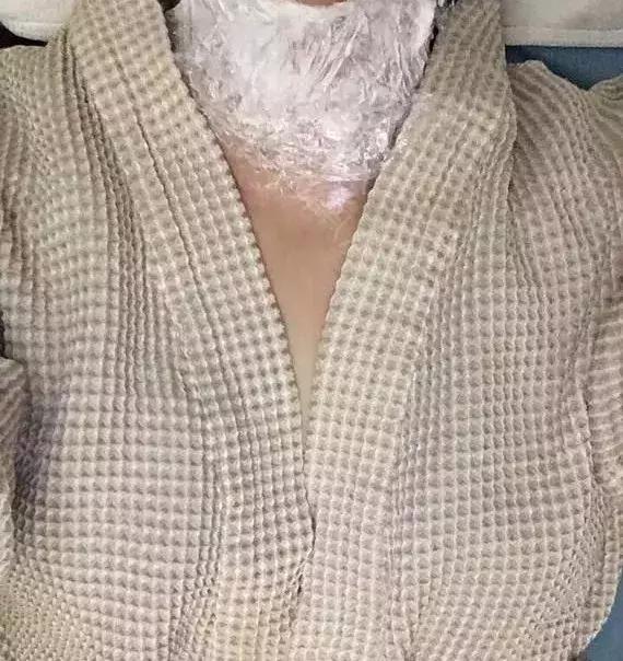 颈纹怎么运动消除简单方法,如何消除颈纹最有效的运动方法