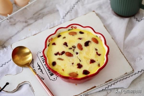 何炅教做酸奶蛋糕用什么面粉,酸奶小蛋糕的做法何炅