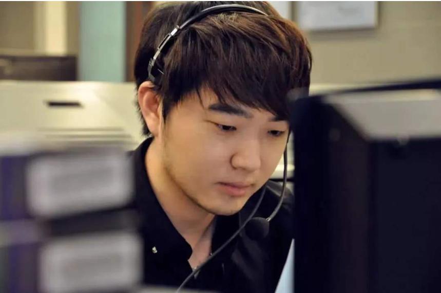 吴彤给过华晨宇多少镜头,导演吴彤怎么火起来的