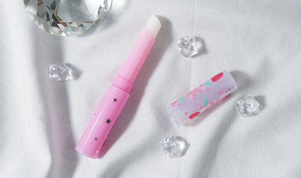 迪奥变色唇膏平替？泰国又出高性价比好物，润唇提气色两不误