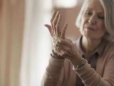 癌症患者下雨阴天会怎样,什么癌症下雨天疼