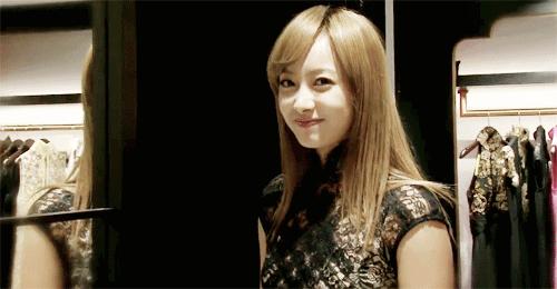 底子不错的女生怎么提高颜值,长相不秀气的女生适合什么风格