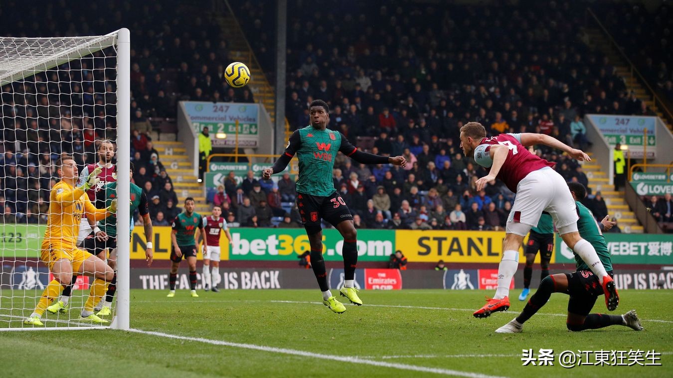 英超第21轮(1)伊朗前锋惊天大倒钩,拜仁前主帅对决平局收场