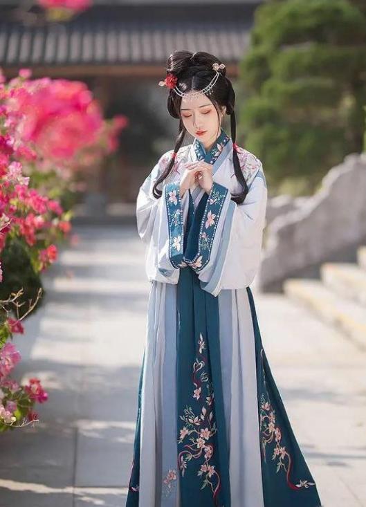 拼多多买的汉服没有商标,拼多多买汉服的好店