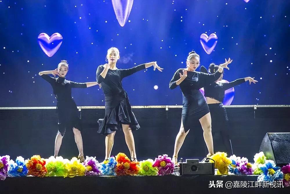 四川南充白塔中学校园文化艺术节,南充白塔中学校园文化节