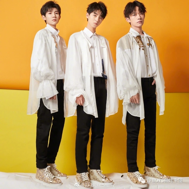 tfboys会场排队,tfboys深圳舞台