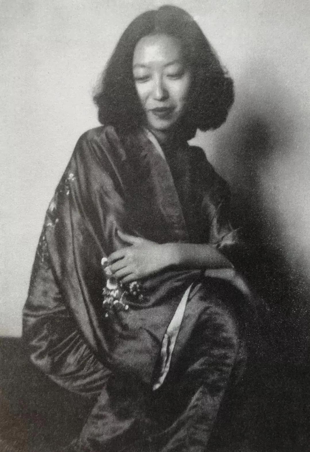 民国著名才女年轻时,民国第一才女去世后续