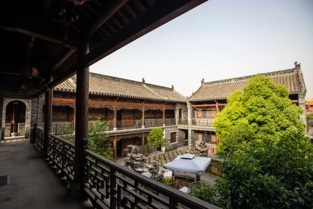 隐藏在繁华都市里的小清新酒店,风景绝美适合度假的酒店