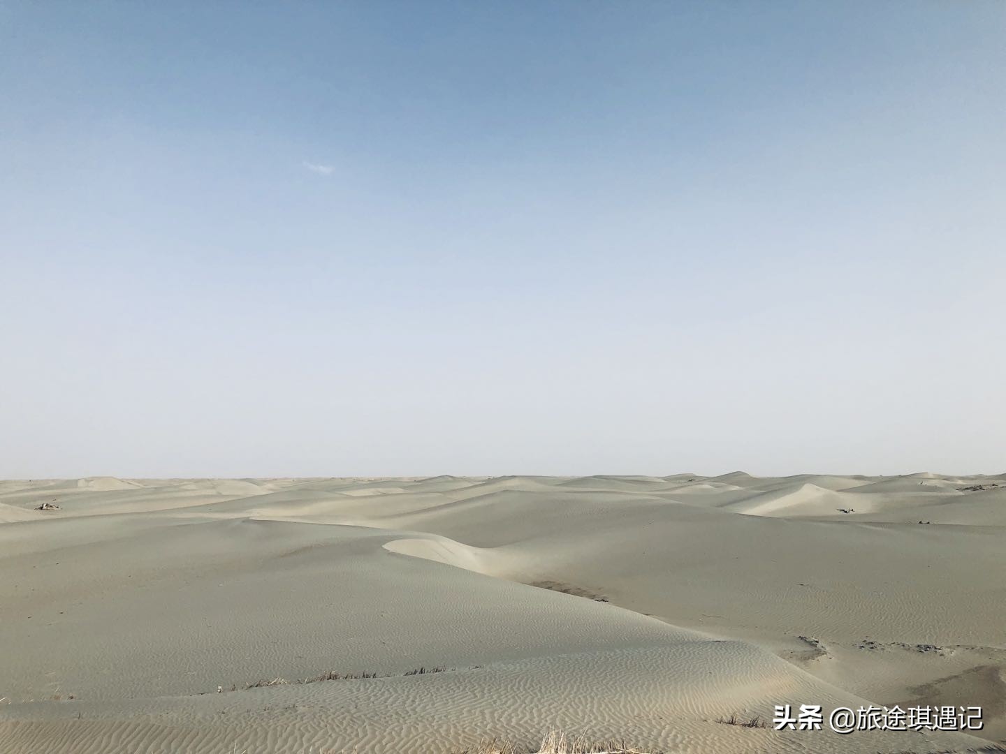 从阿拉尔到塔克拉玛干,从库尔勒去和田的最佳沙漠公路