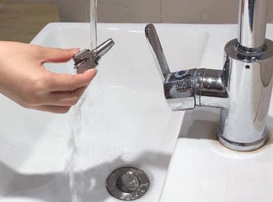 鼻毛长出来太尴尬，不能轻易用手拔，德国工艺鼻毛修剪器来搞定