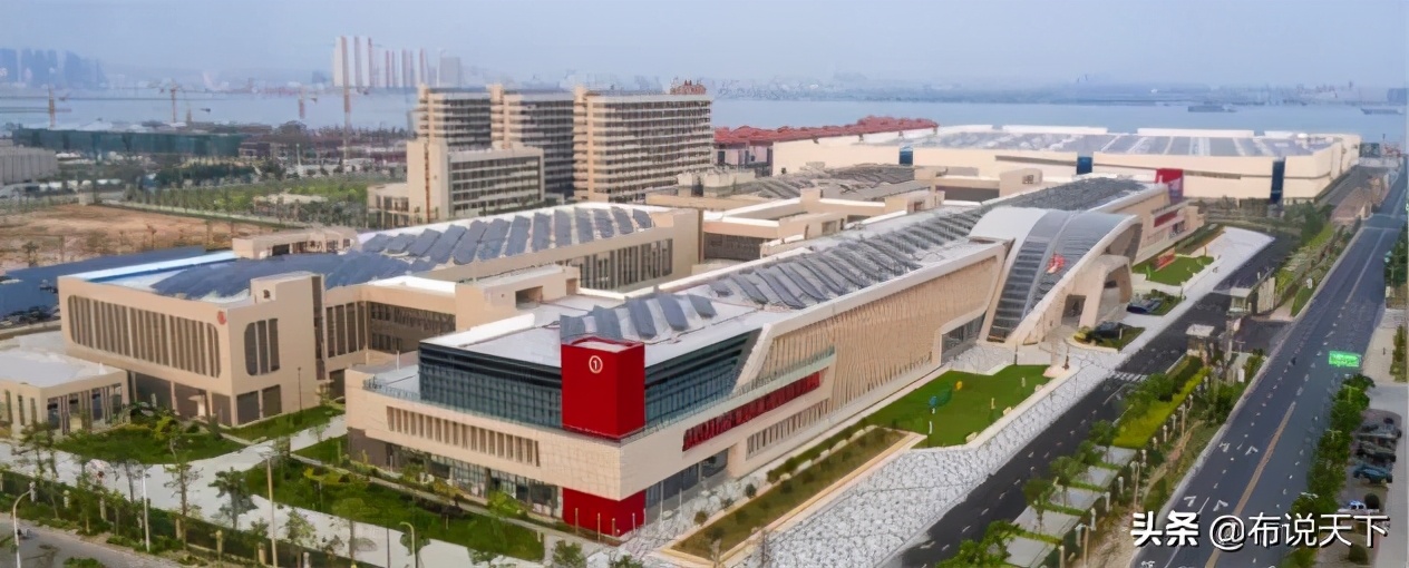 这盘一路爆火！人气沸腾长沙！卖毛坯！一线河景！黄金C位