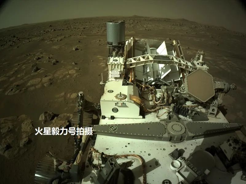 毅力号火星车照片比祝融号清晰吗,祝融号和毅力号在火星打架视频