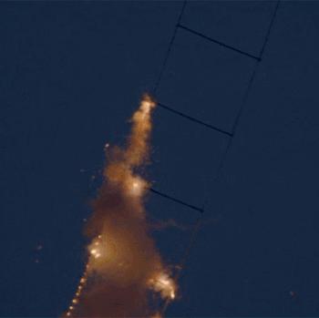 最会玩火的男人!他炸遍全世界却换来全网膜拜:美到窒息的神作