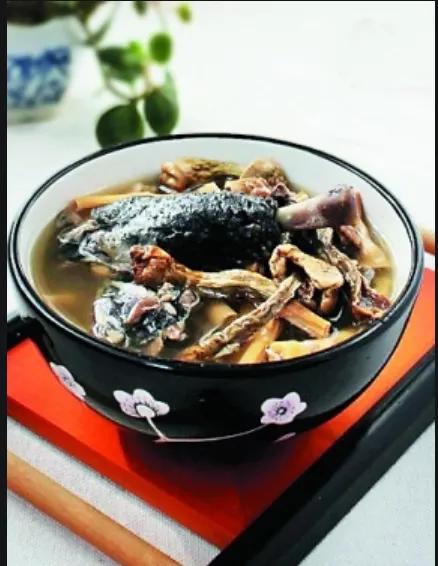 永春美食乌鸡汤,永春排骨饭乌鸡汤