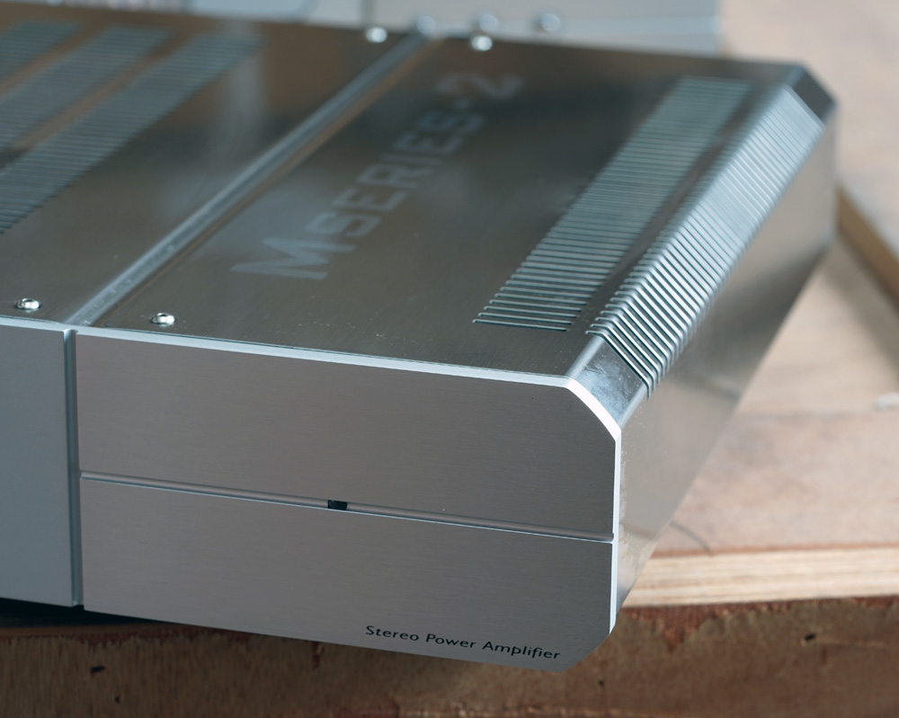 猛牌Gold100书架箱搭配乐圣里海三件套组Hi-Fi是什么感觉?