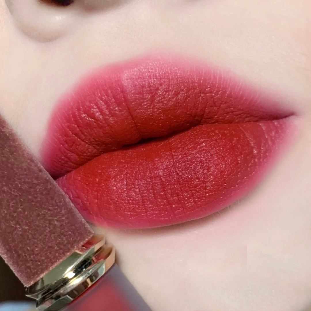 黄皮口红颜色怎么选圆管ysl,黄皮口红颜色怎么选阿玛尼