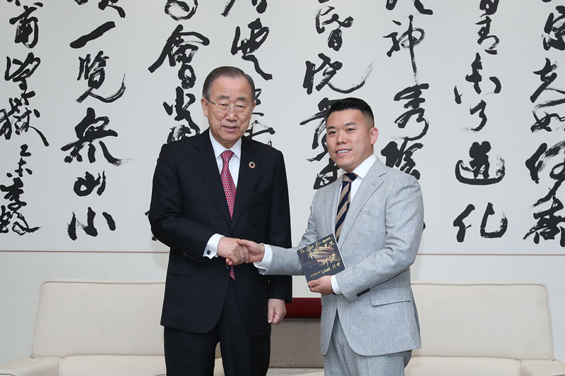 中国魔指精灵,联合国主席潘基文