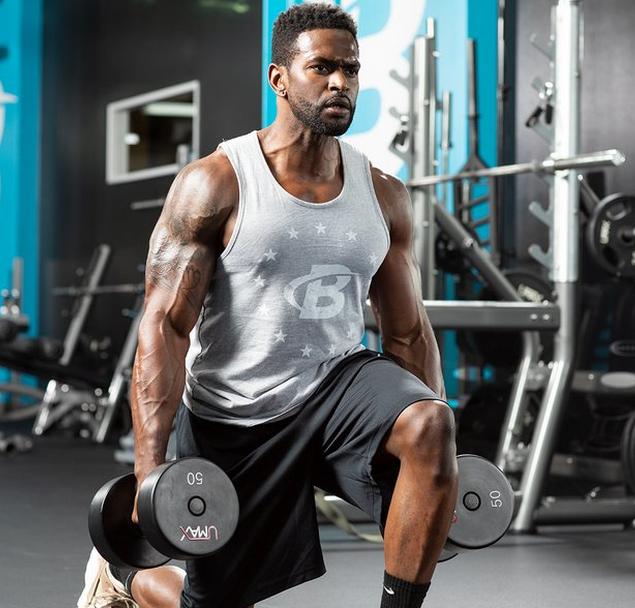 壶铃哑铃腿部训练动作教程,哑铃肩部训练最有效的动作