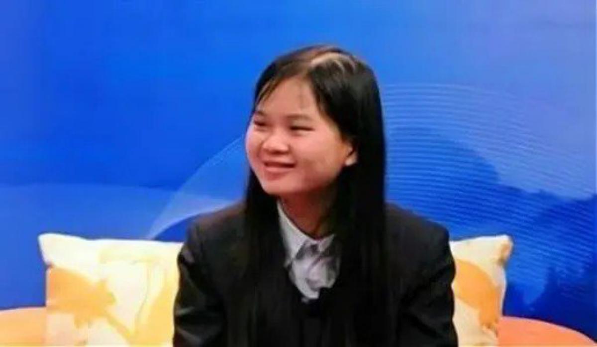 曹晓洁上的是什么专科学校,最牛专科生曹晓洁